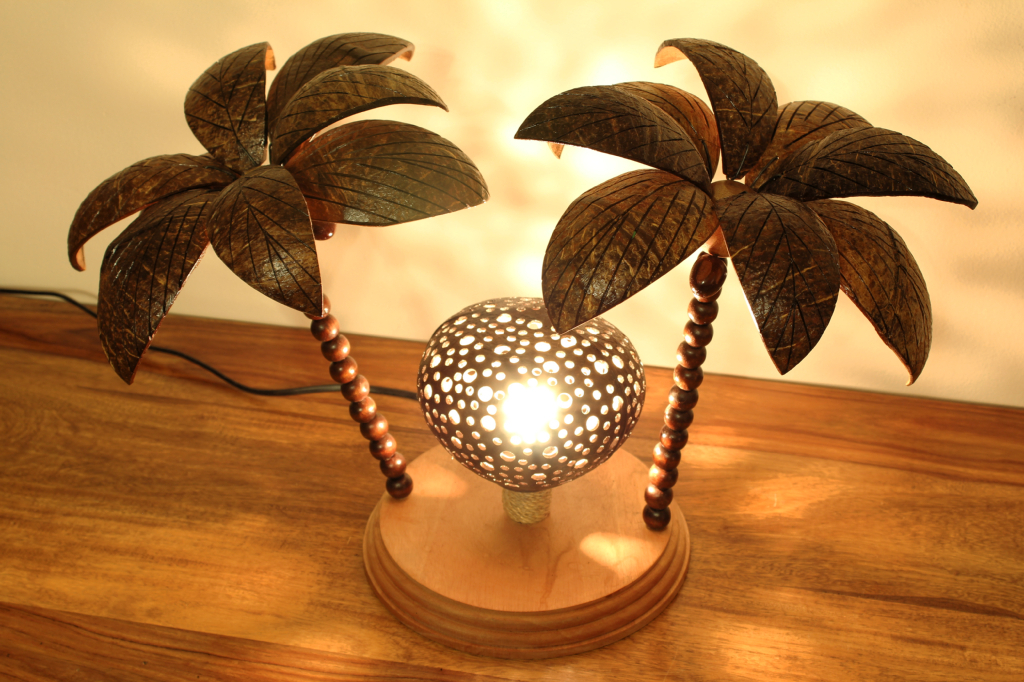 Kokoslampe Kokosnuss Lampe Leuchte Kokos Holz Stehlampe Palme Holzlampe Thailand 