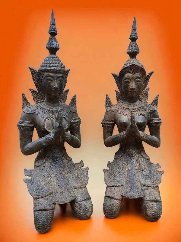 Bronze Statue Theppanom Pair